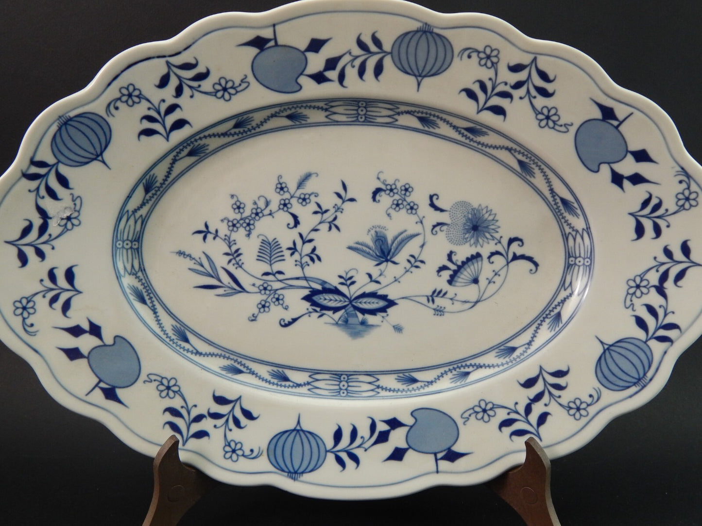 ANTICO VASSOIO PORCELLANA BIANCA BLU DECORO CIPOLLA BAVARIA OSCAR SCHALLER