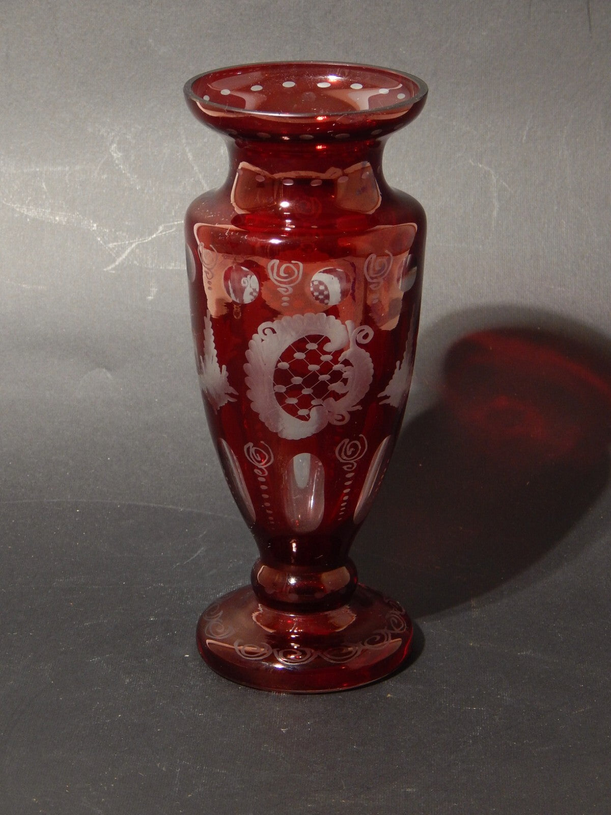 ANTICO PREZIOSO VASO CRISTALLO DI BOEMIA ROSSO RUBINO INCISO BIEDERMEIER