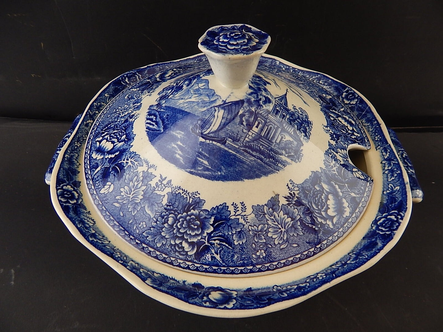 ANTICA ZUPPIERA CENTROTAVOLA PORCELLANA ARABIA FINLANDIA ANNI '30 BIANCA E BLU