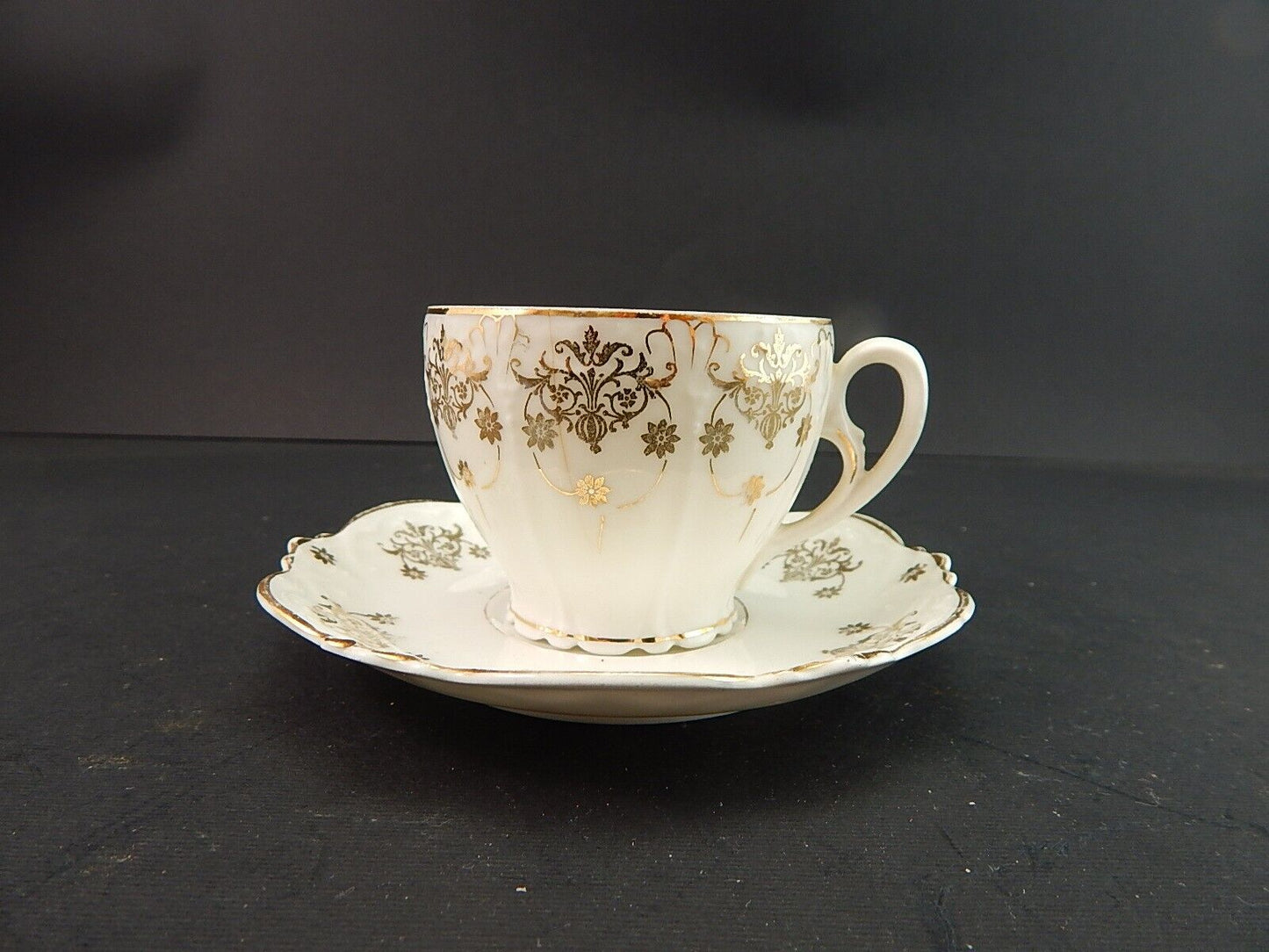 ANTICA TAZZA+PIATTINO FINE 800 PORCELLANA BIANCA DECORO ORO ZECCHINO M Z AUSTRIA