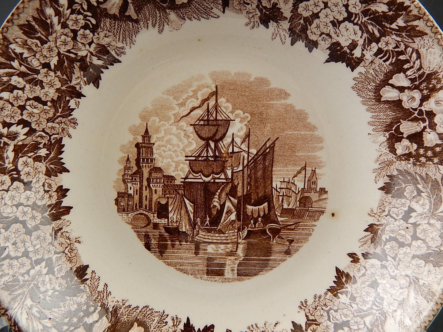 ANTICA CIOTOLA SEMI PORCELLANA RICHARD MILANO DECORO FERRARA META' 800