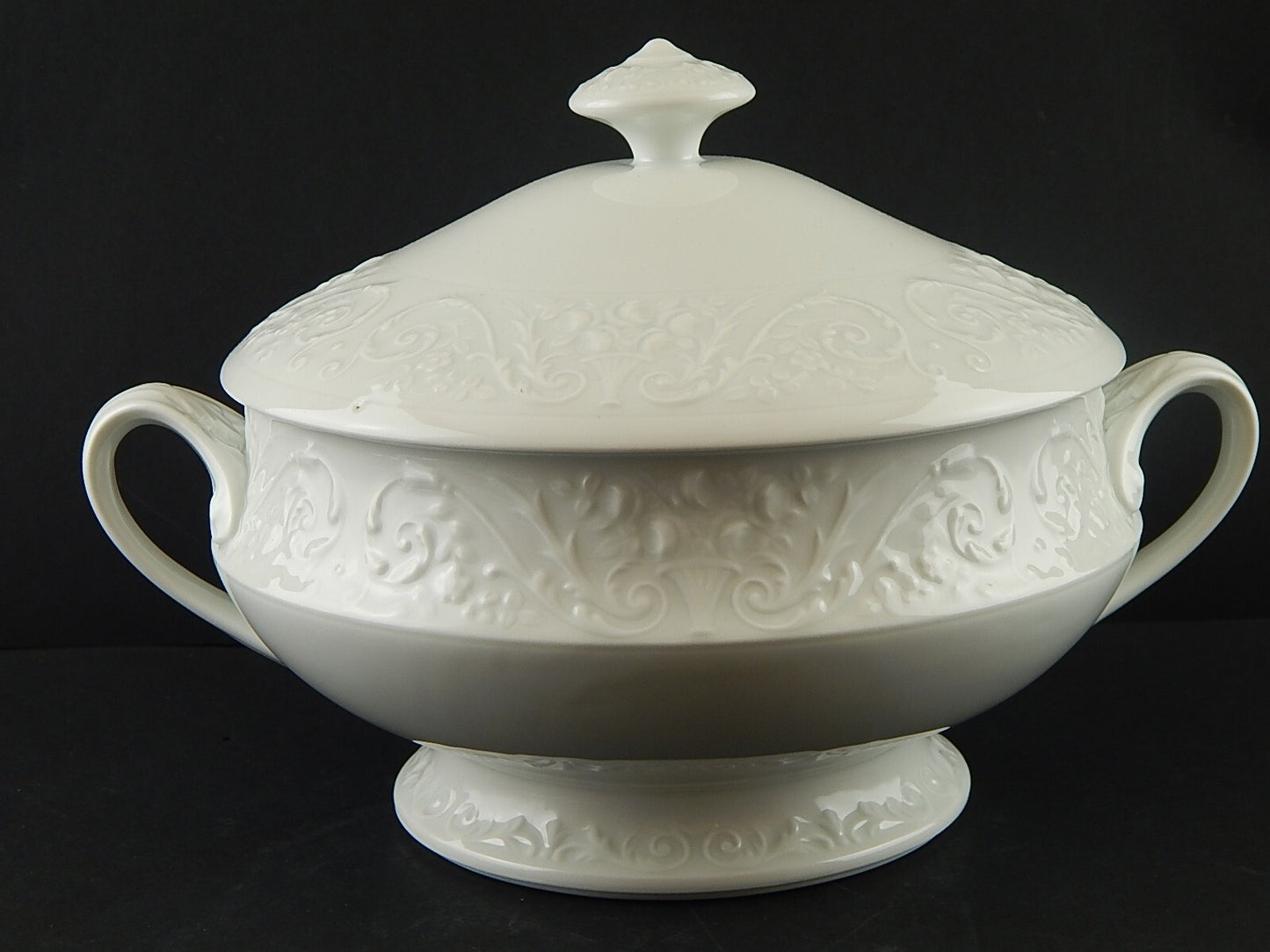 ZUPPIERA CENTROTAVOLA LIMOGES RAYNAUD PORCELLANA BIANCA MODELLO WASHINGTON