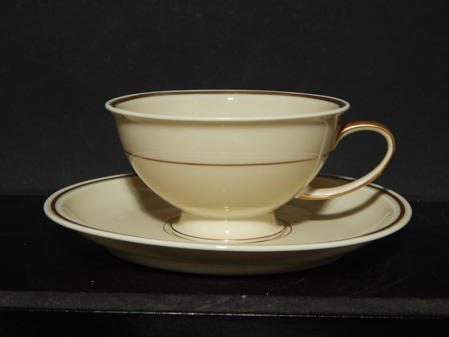 PREZIOSO TRIO CON TAZZA DA TE' PORCELLANA ROSENTHAL WINIFRED COLOR CREMA ORO