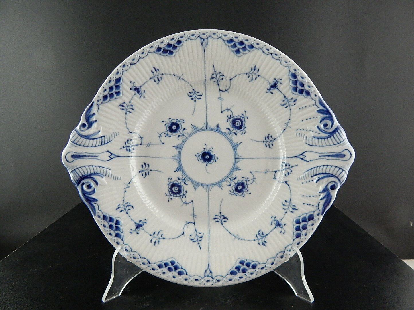 ROYAL COPENHAGEN PORCELLANA BLUE FLUTED HALF LACE PREZIOSO PIATTO PORTATA 422