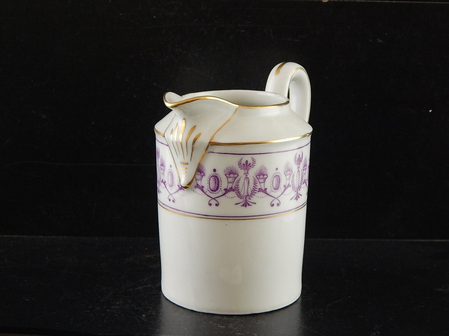 ANTICA PREZIOSA LATTIERA STILE IMPERO IN PORCELLANA BIANCA DECORATA VIOLA E ORO