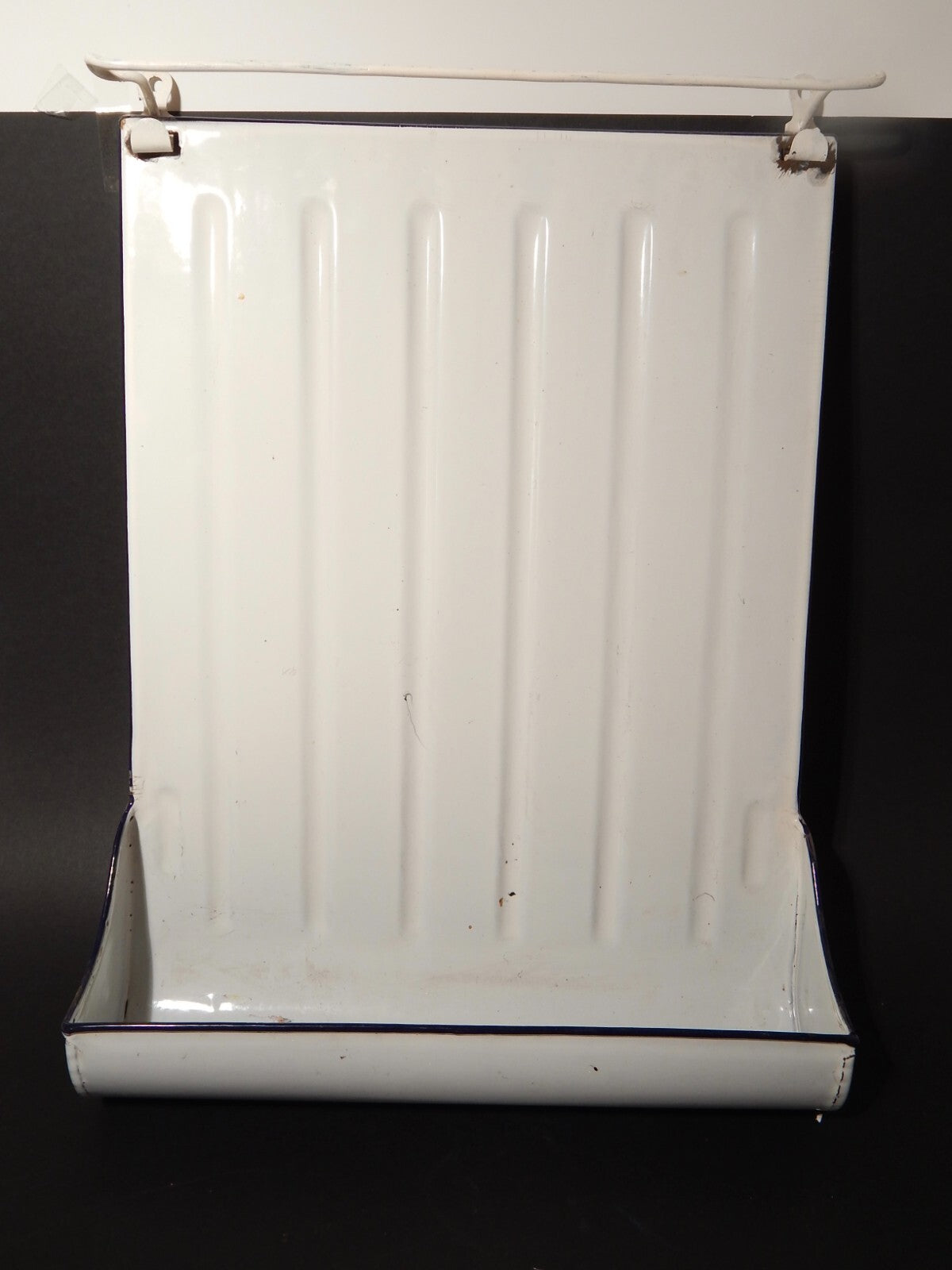 ANTICO PORTA MESTOLI CUCINA ANNI '30 LATTA SMALTATA PORCELLANATA BIANCA #