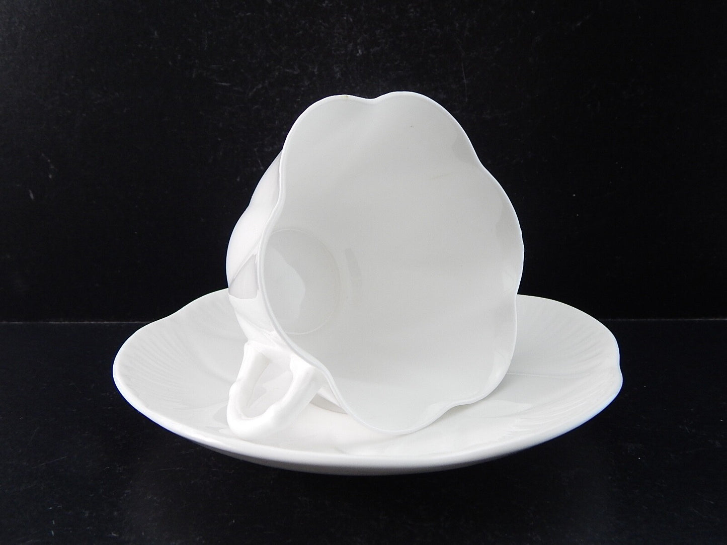 ANTICA PORCELLANA BIANCA TAZZA TE' FINE BONE CHINA SHELLEY MADE IN ENGLAND ##