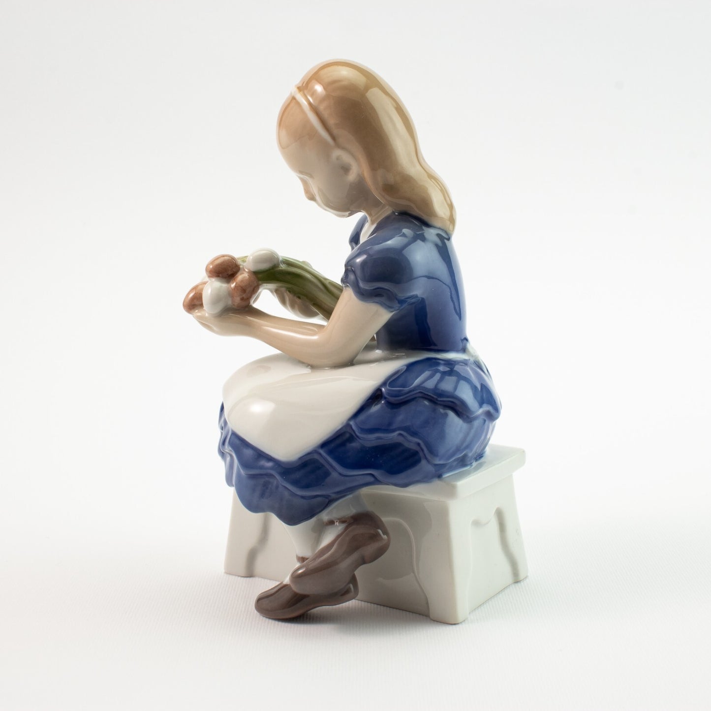 STATUINA PORCELLANA ROYAL COPENHAGEN BING&GRONDAHL "I Fiori di Ida" 2298 15x9x9