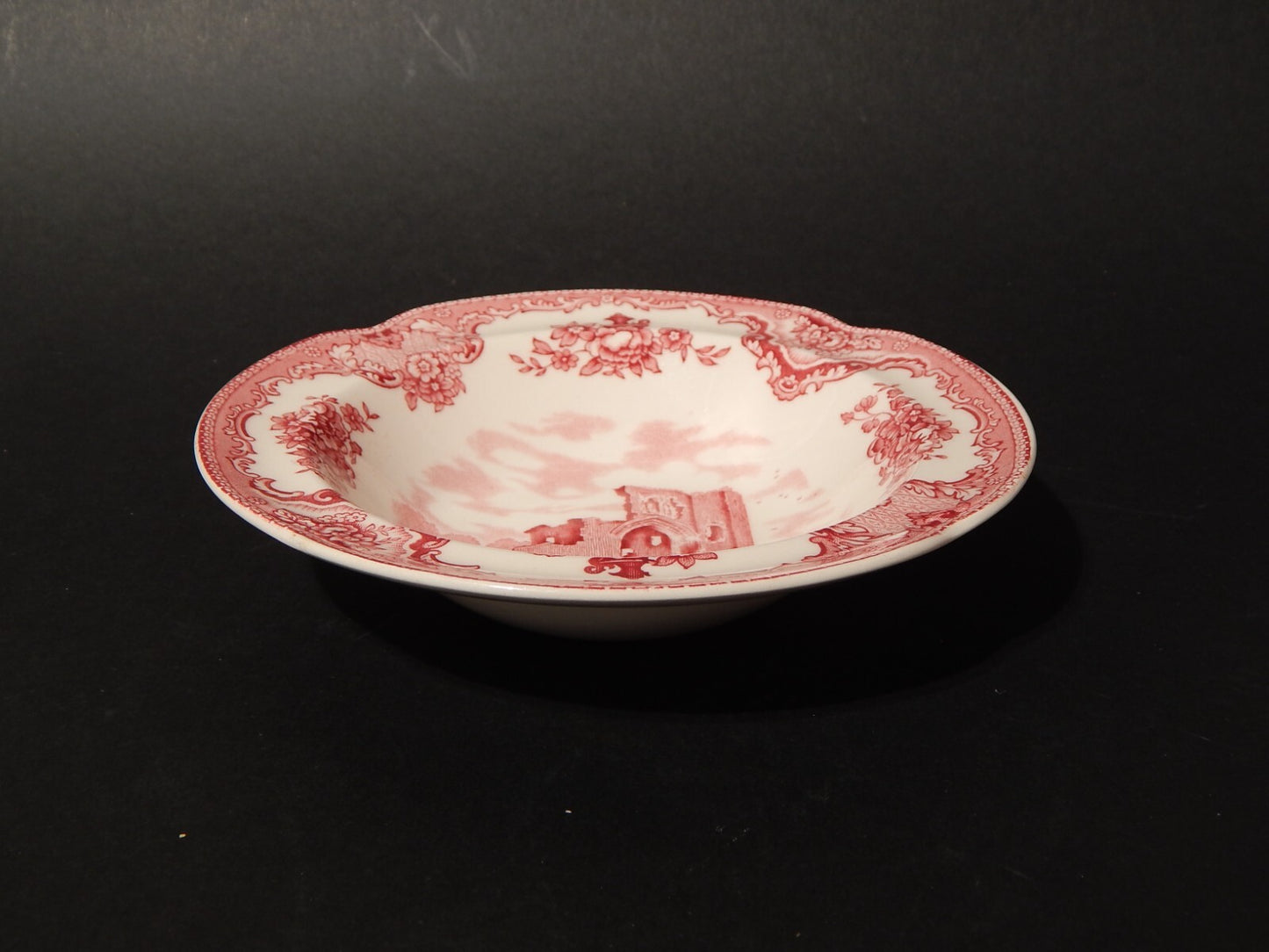 VINTAGE JOHNSON BROS OLD BRITAIN CASTLE CIOTOLA SEMI-PORCELLANA ROSSA