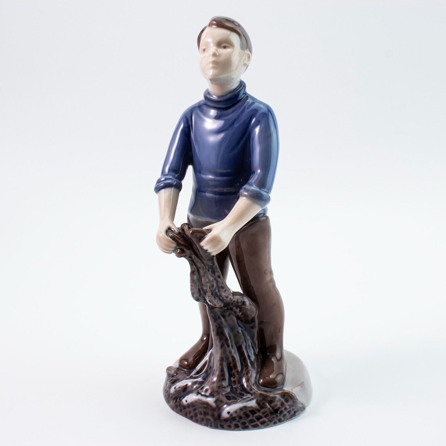 STATUINA PORCELLANA ROYAL COPENHAGEN BING&GRONDAHL "Giovane Pescatore" CM 19x8x8