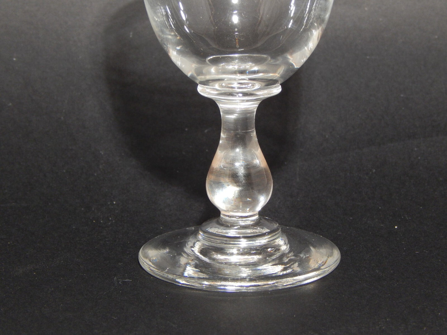 ANTICO ELEGANTE RARO ART DECO SERVIZIO 20 CALICI CRISTALLO MOLATO