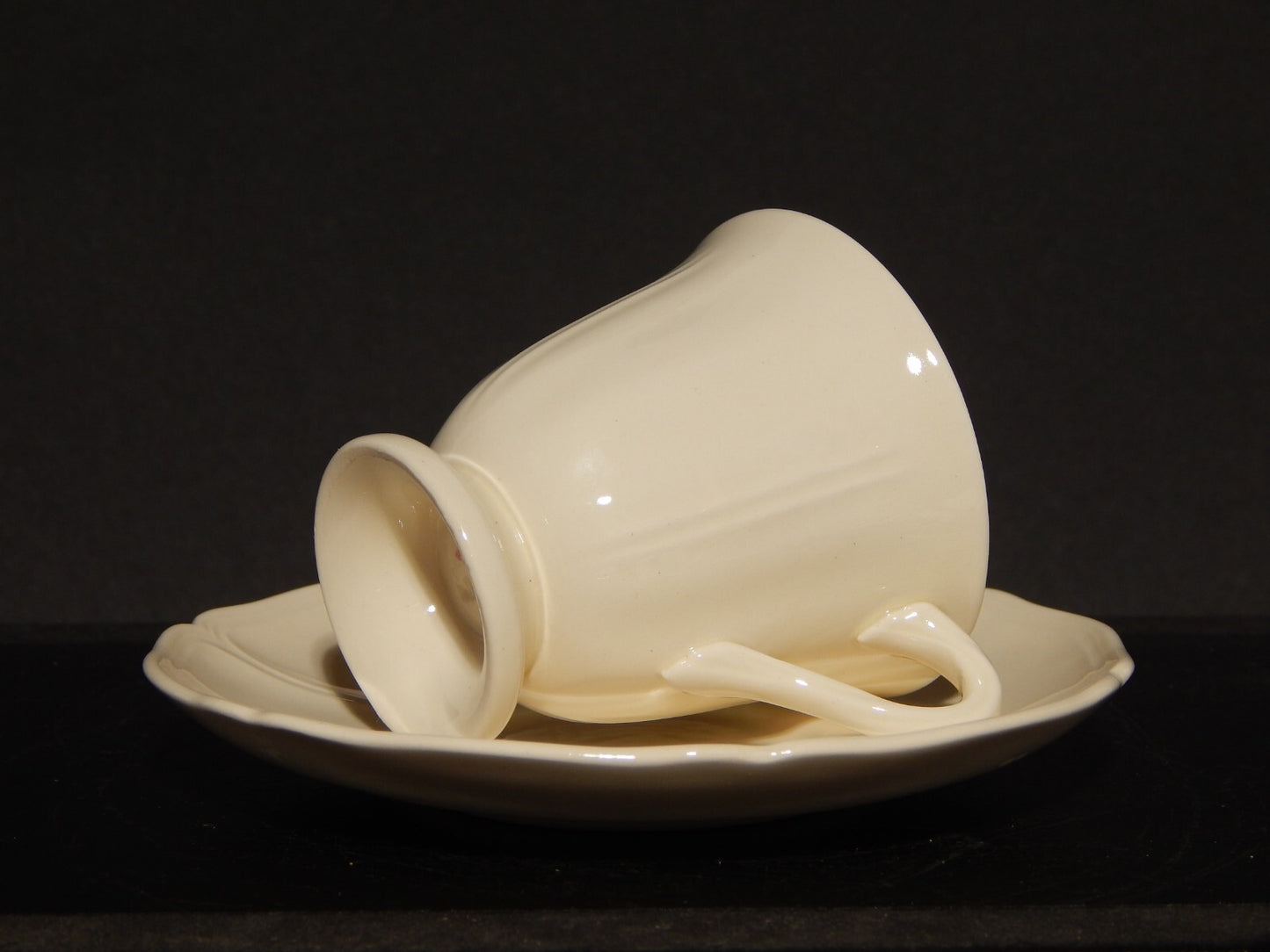 VINTAGE CERAMICA WEDGWOOD ETRURIA BARLASTON QUEENS SHAPE TAZZA DEMI TASSE