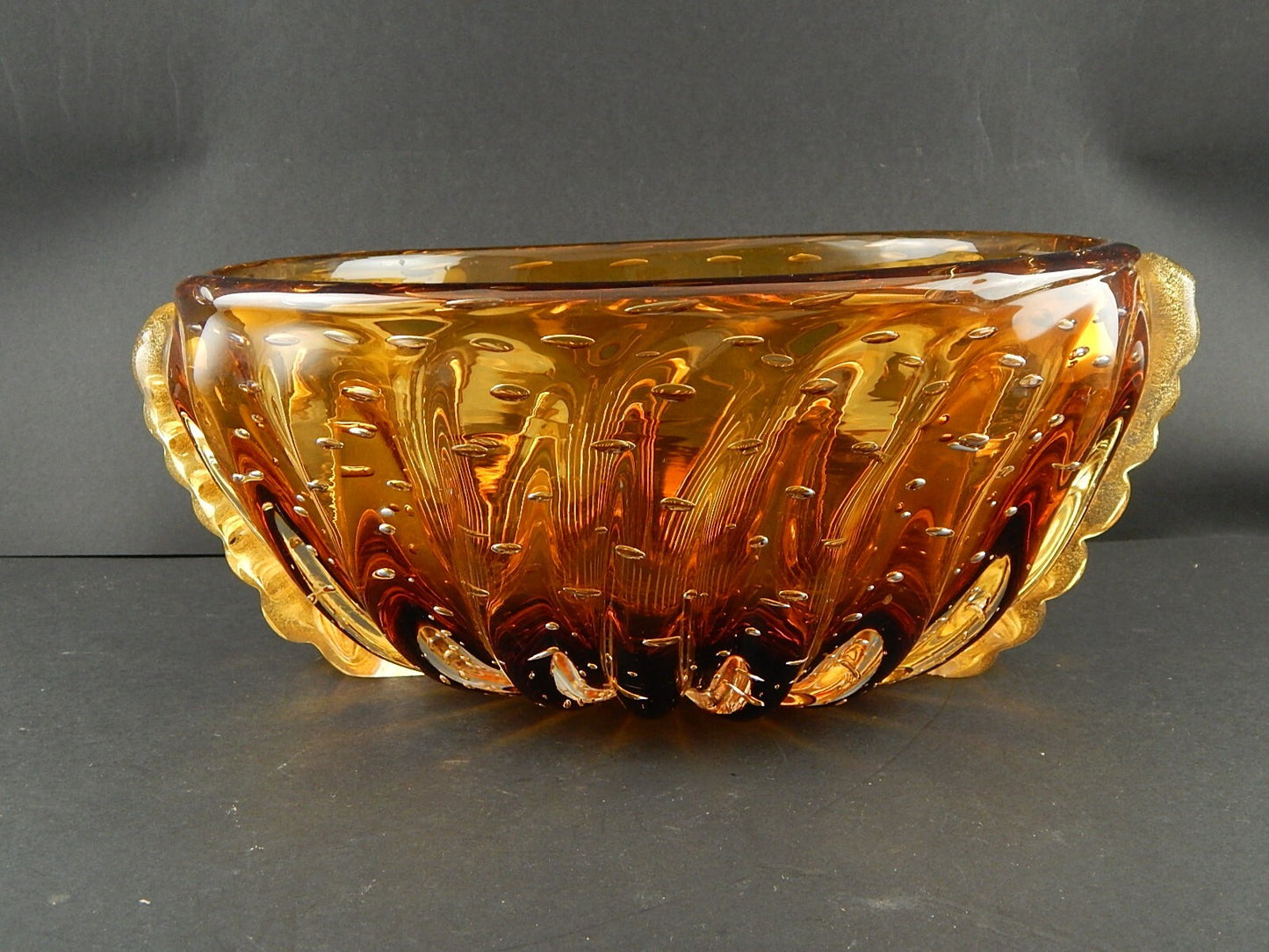 PREZIOSO RARO ART DECO CENTROTAVOLA VASCA VETRO SOFFIATO FIRMATO TOSO MURANO