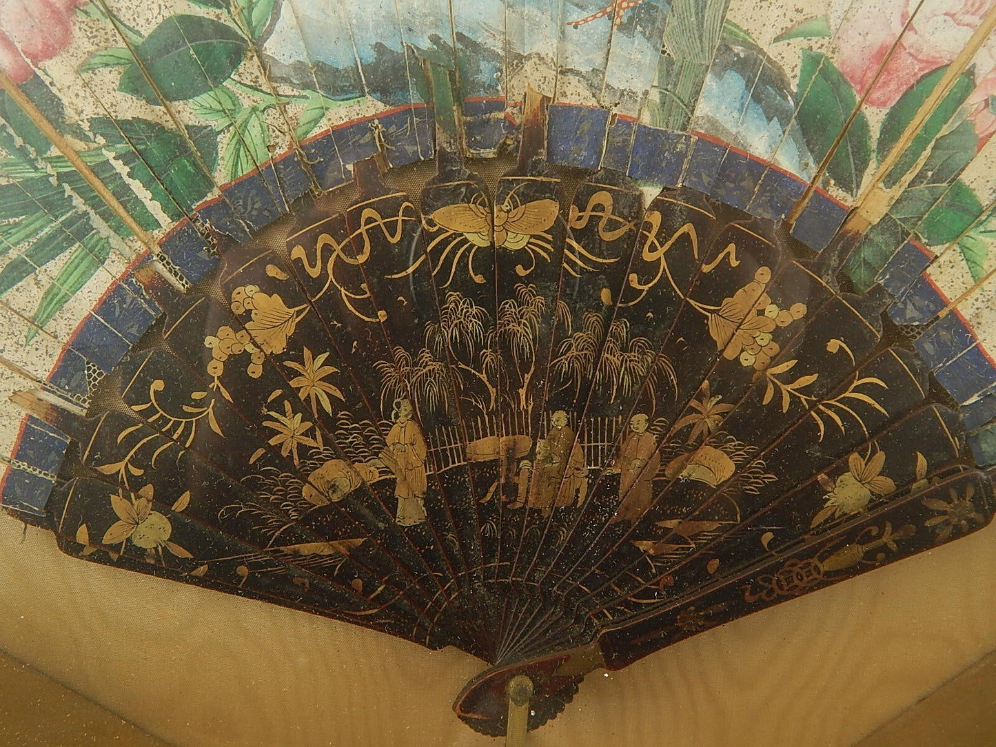 ANTICO PRIMO 800 VENTAGLIO ORIENTALE IN CARTA E STECCHE LEGNO DIPINTE IN ORO