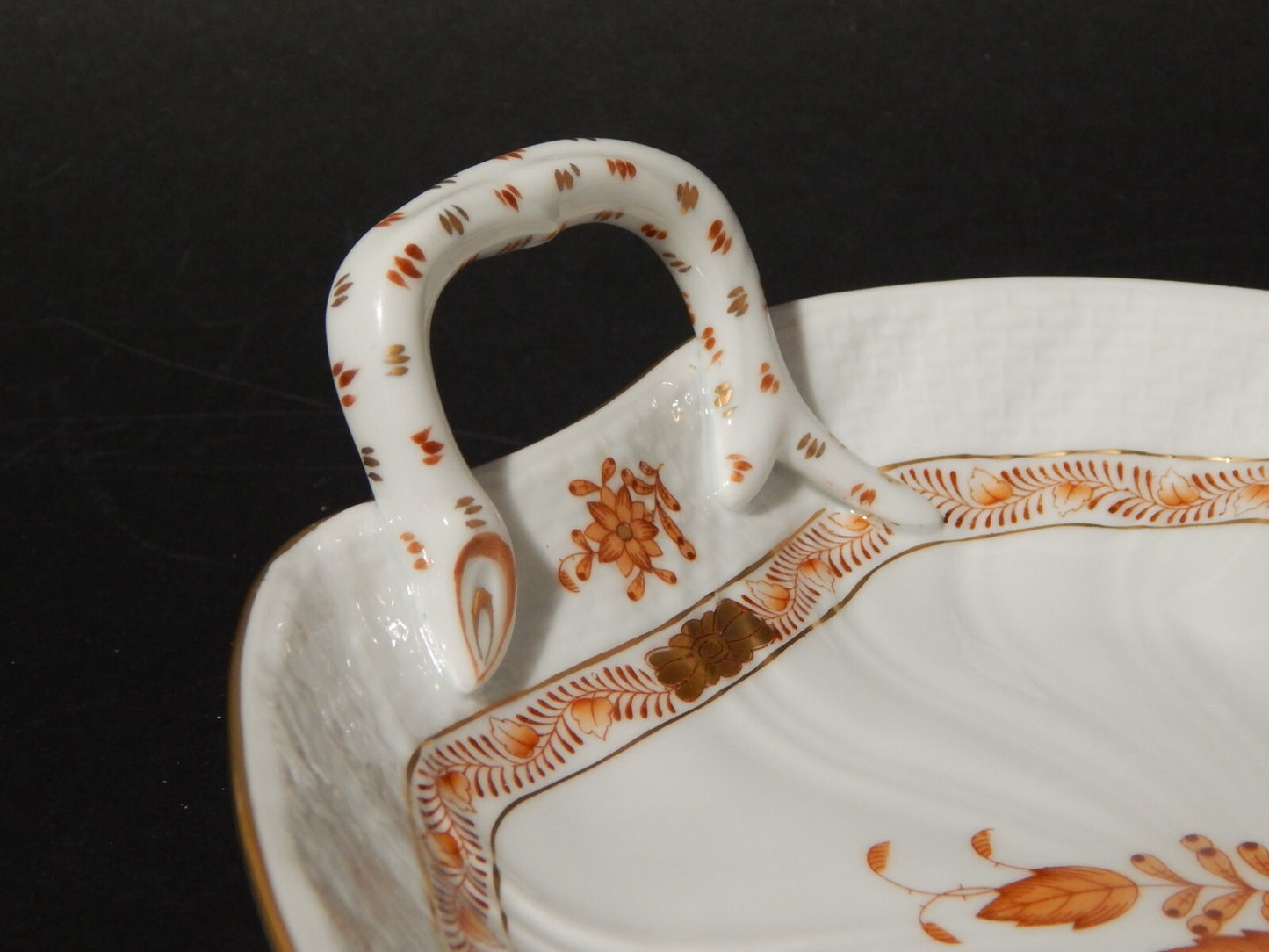 PREZIOSA PORCELLANA HEREND PIATTO A FOGLIA APPONYI CHINESE BOUQUET RUGGINE