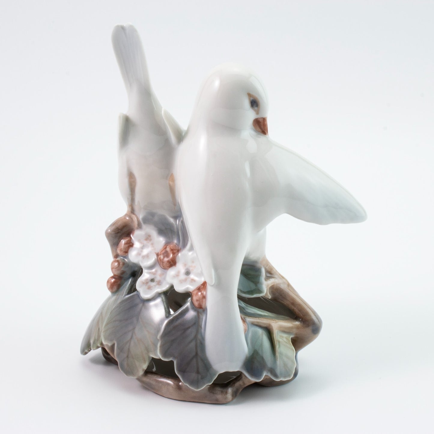 STATUINA PORCELLANA ROYAL COPENHAGEN "Piccioncini" COD 402 CM 13x10x7