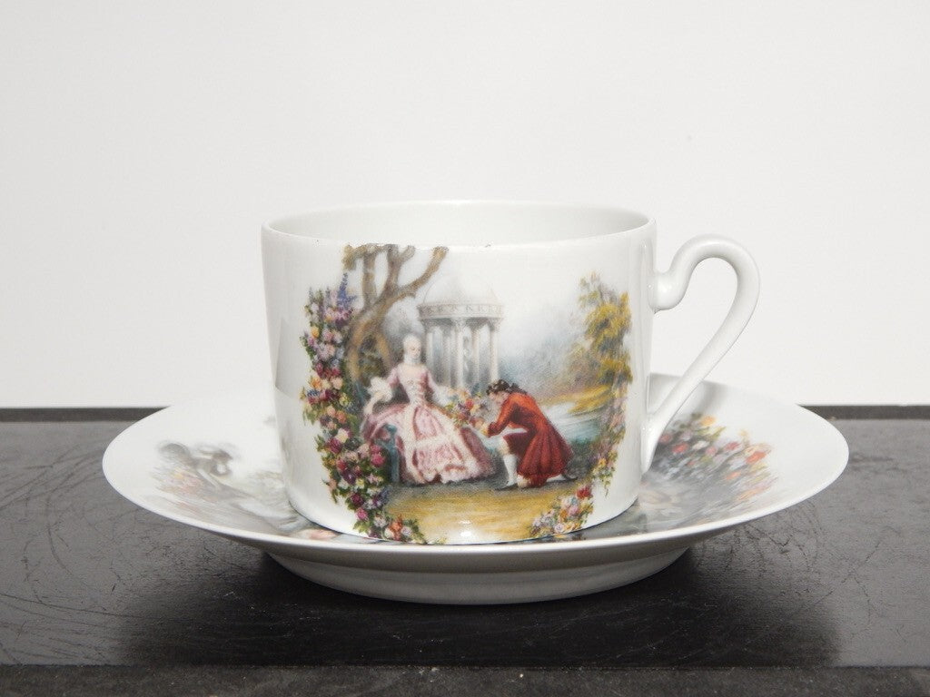 ANTICA PRIMA META' 900 LIMOGES TAZZA DA TE' PORCELLANA BIANCA CON SCENA GALANTE