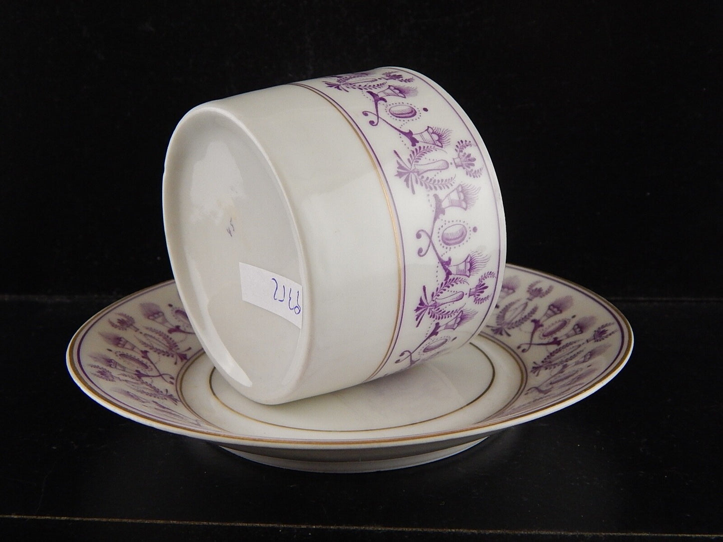 ANTICA PREZIOSA TAZZA TE' STILE IMPERO IN PORCELLANA BIANCA DECORATA VIOLA ORO