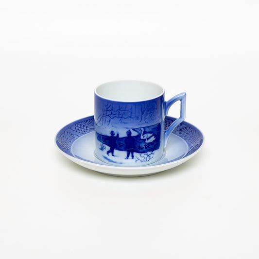 ROYAL COPENHAGEN PORCELLANA TAZZA DI NATALE 1987 CON SCATOLA ORIGINALE CM 7