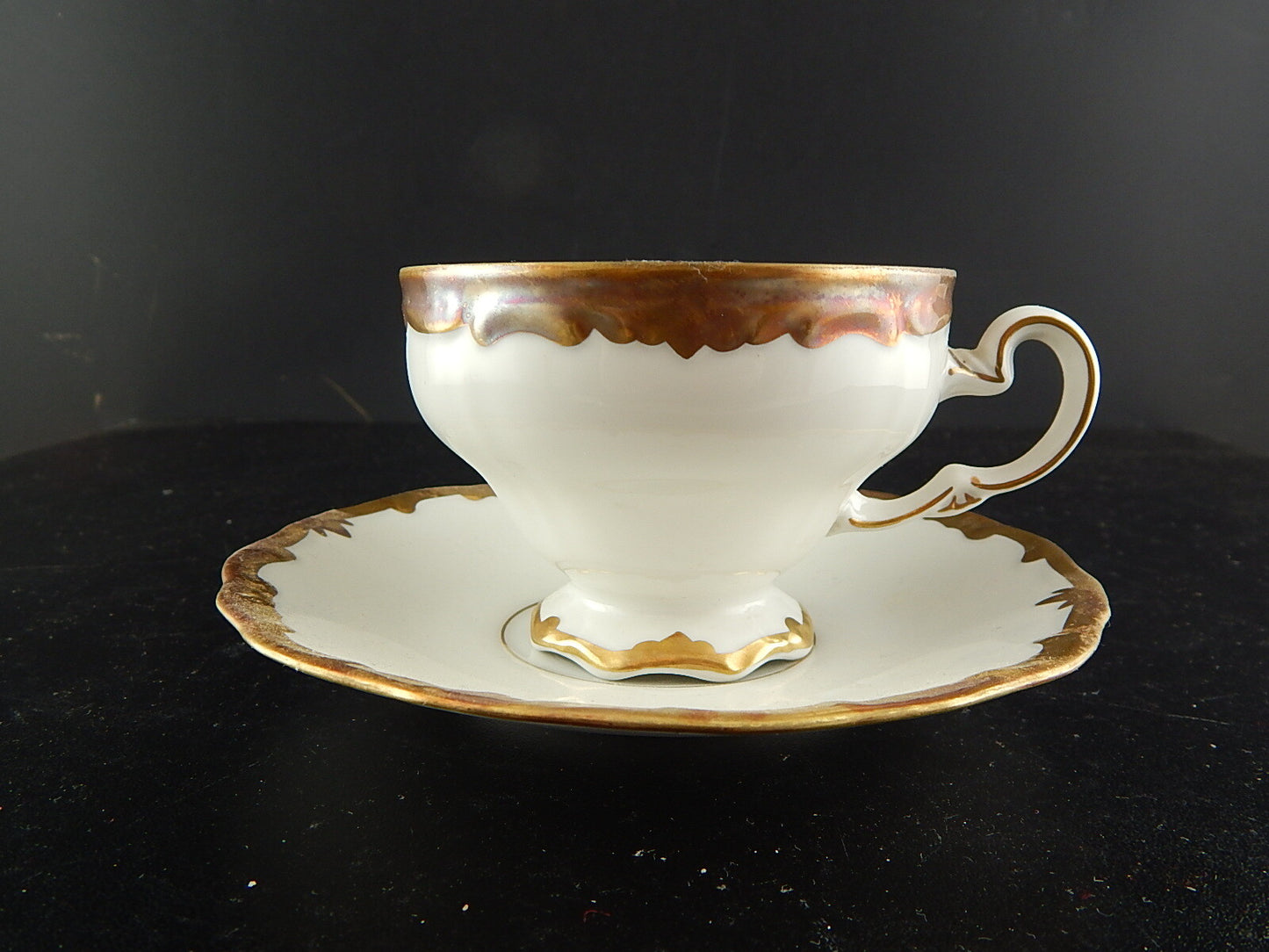ANTICO SET TE' TAZZA PIATTO PORCELLANA AVORIO DECORO ORO WEIMAR TURINGIA 1940
