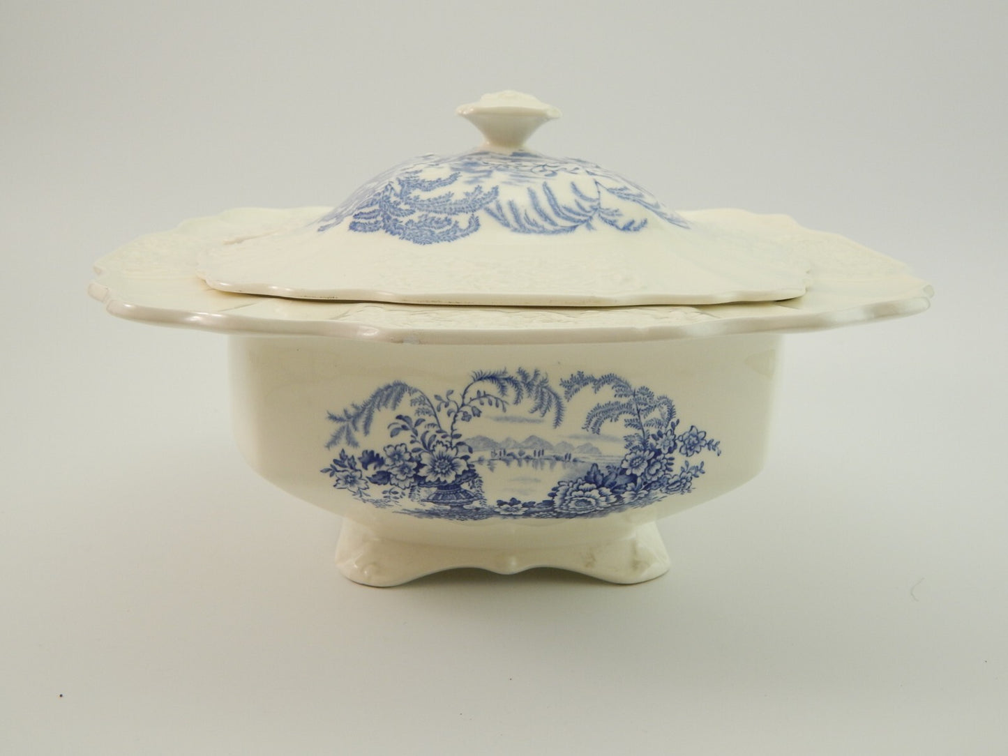 ANTICA RARISSIMA ZUPPIERA CERAMICA MYOTTS STAFFORDSHIRE ENGLAND BANFF BIANCO BLU