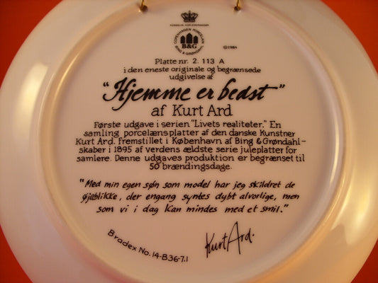 Piatto Home is Best Kurt Ard con marchio Bing&Grondahl Tre Torri, 1984