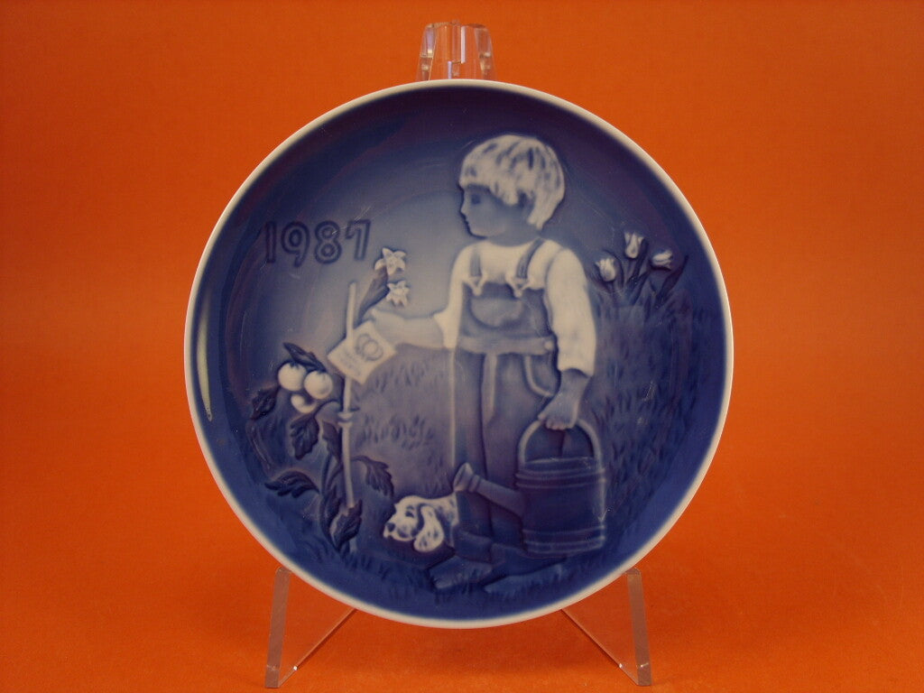 Bing&Grondahl piatto Children's Day 1987 I Piccoli Giardinieri porcellana danese blu cobalto 13 cm