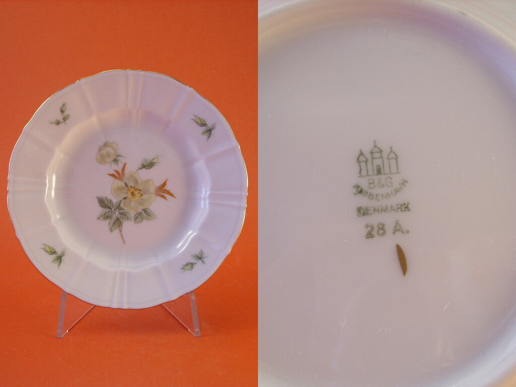 Bing&Grondahl piatto con decoro floreale e fiori gialli BG FLOREALE 28, pezzo da collezione