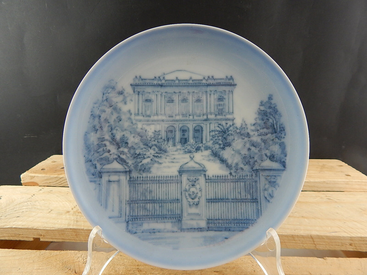 Piatto da parete Bing&Grondahl in porcellana danese con veduta di Villa Cambiaso a Genova