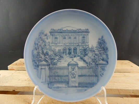 Piatto da parete Bing&Grondahl in porcellana danese con veduta di Villa Cambiaso a Genova