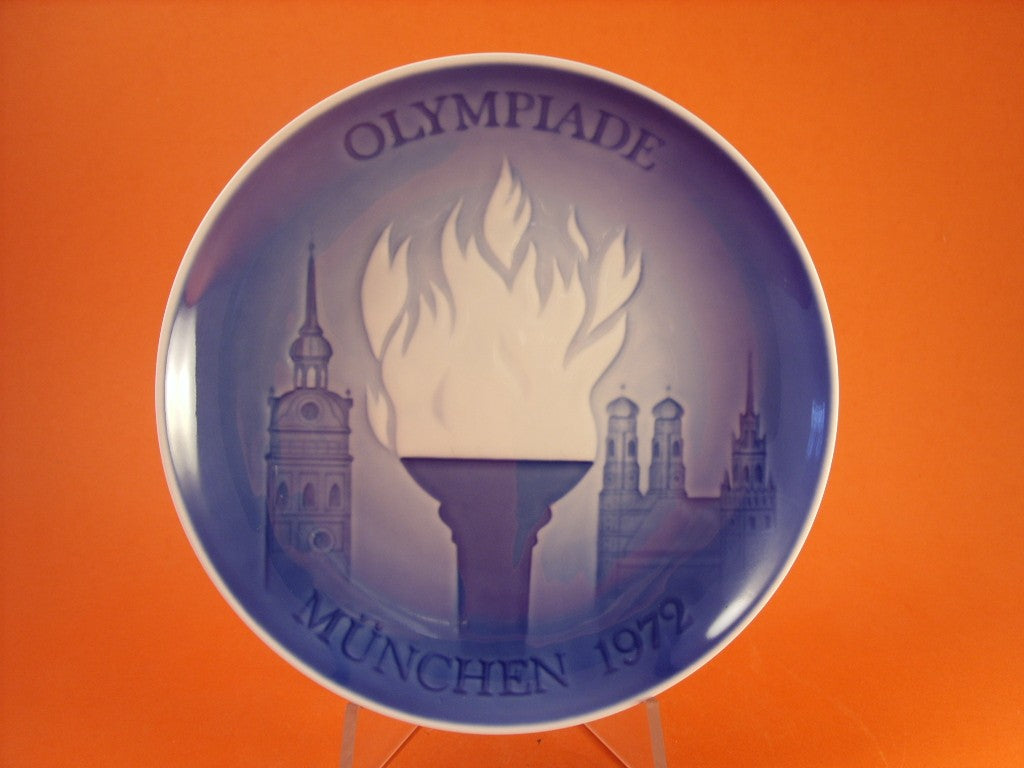 Bing&Grondahl piatto Olimpiadi Monaco 1972 con la Torcia Olimpica BGOL 1972, porcellana danese