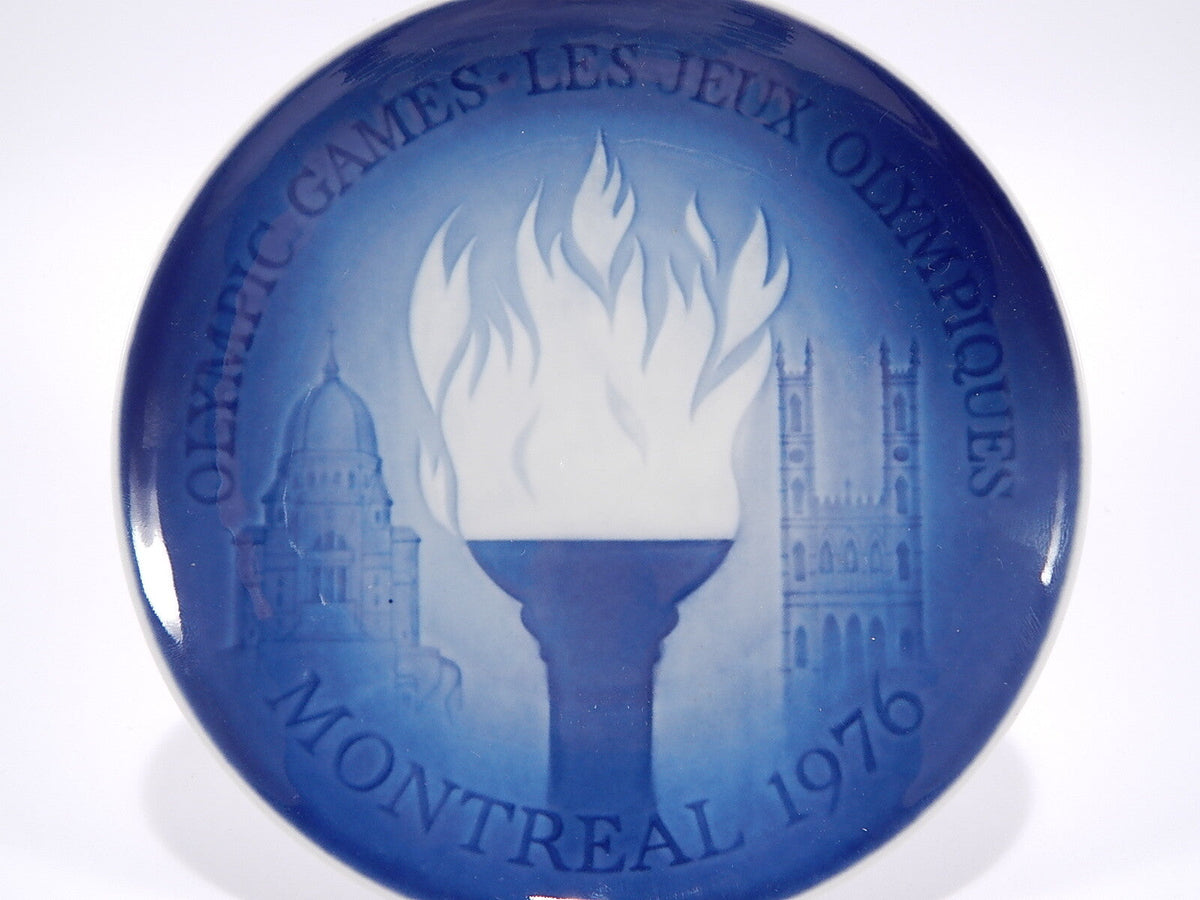 Piatto commemorativo Olimpiadi Montreal 1976 Bing&Grondahl, motivo in rilievo sottosmalto