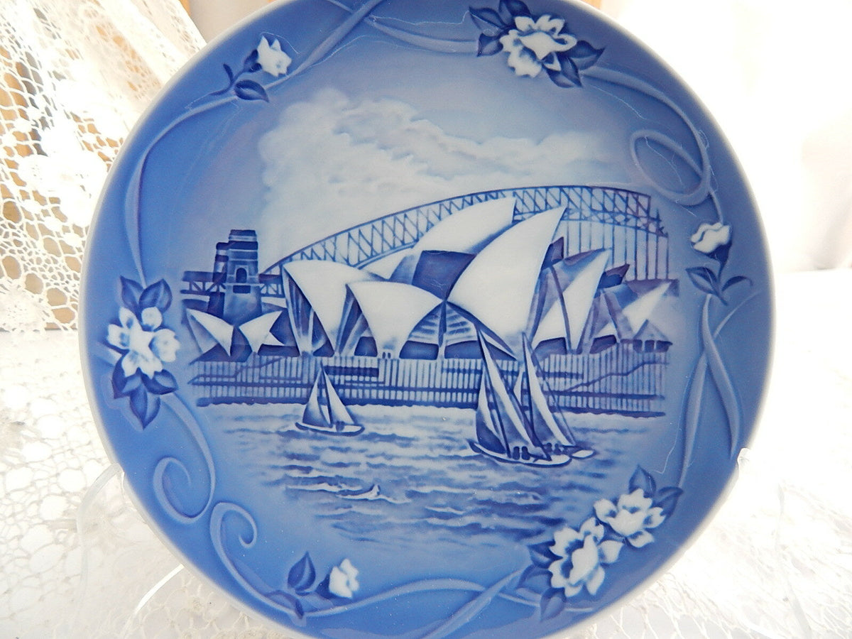 Bing&Grondahl piatto Places of Enchantment 2000, Sydney con l'Opera, porcellana danese blu cobalto