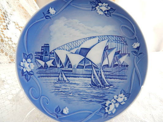 Bing&Grondahl piatto Places of Enchantment 2000, Sydney con l'Opera, porcellana danese blu cobalto