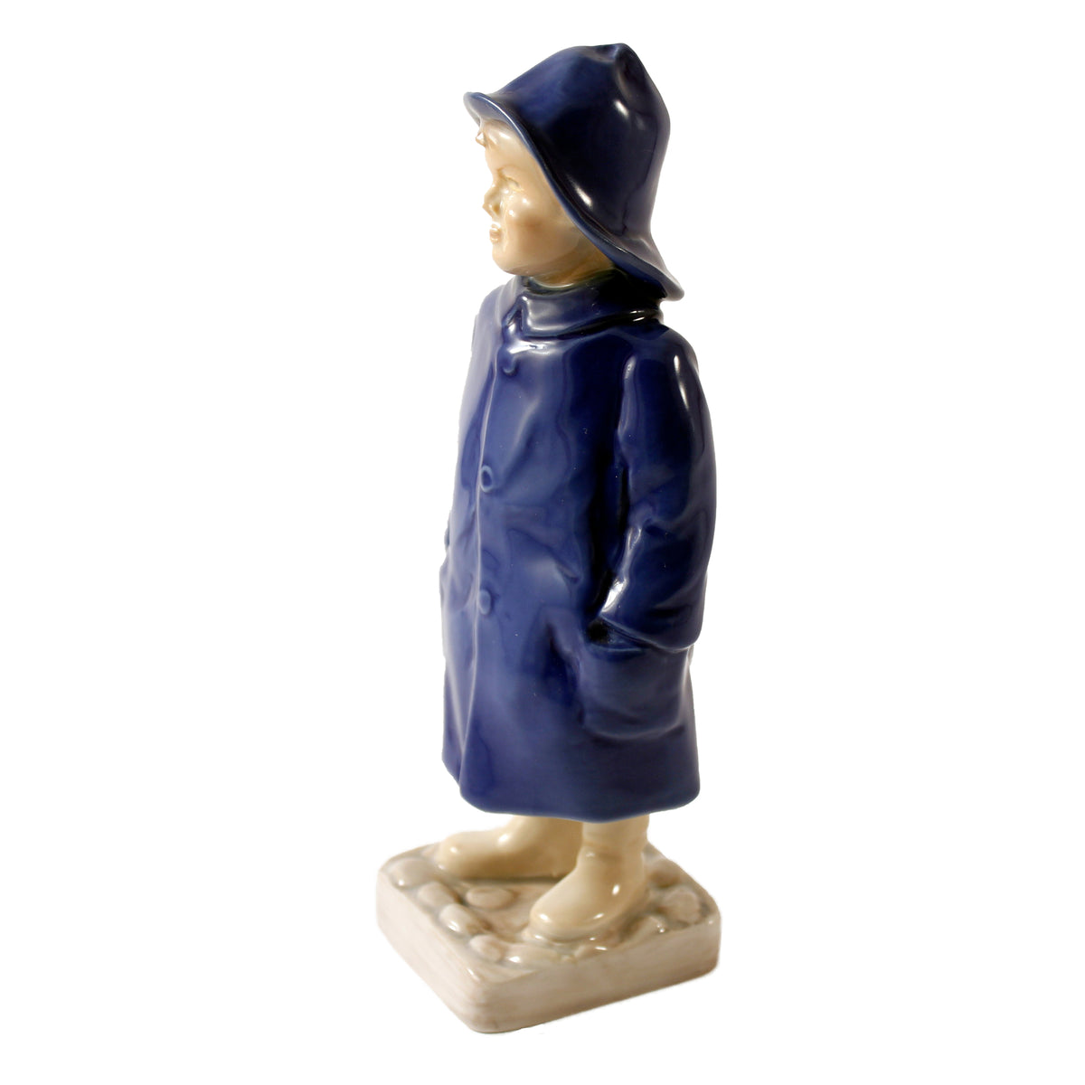 Bing&Grondahl Statuina "Bambino con l'Impermeabile" Cod 2532 decorazione porcellana da collezione, 18 cm