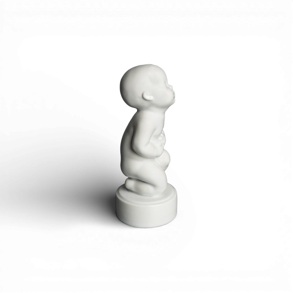 Statuina "I 4 Dolori, Mal di Pancia" Cod 2208 Bing&Grondahl porcellana autentica, 12 cm