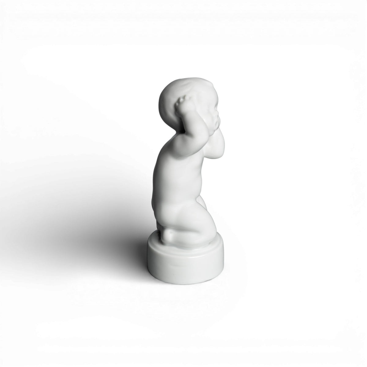 Statuina "I 4 Dolori, Mal d'Orecchie" Cod 2209 Bing&Grondahl porcellana autentica, 12 cm
