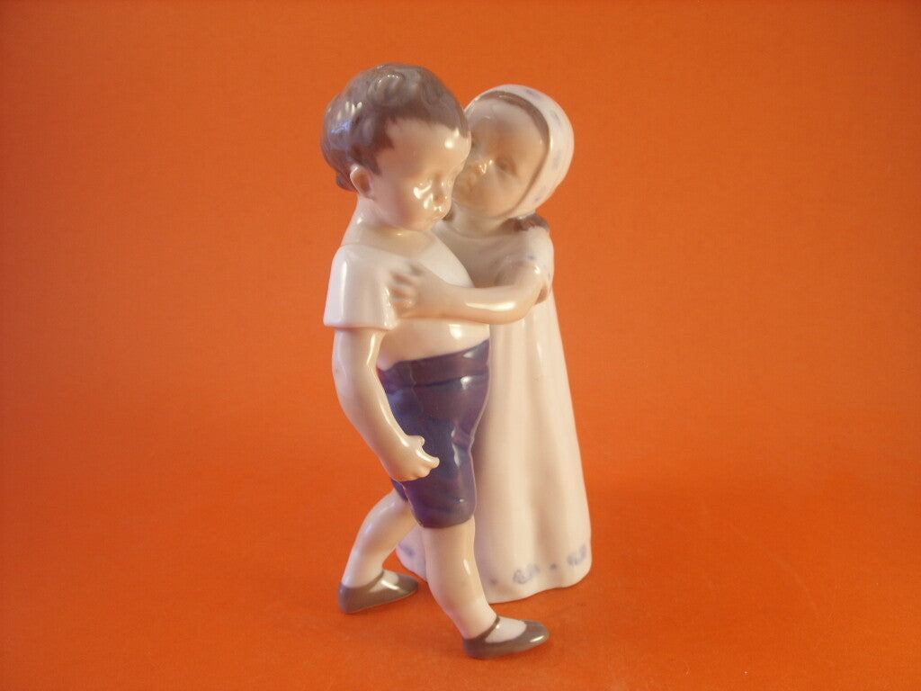 Statuina in "Amore Rifiutato" Cod 1614 Bing&Grondahl porcellana autentica, 18 cm