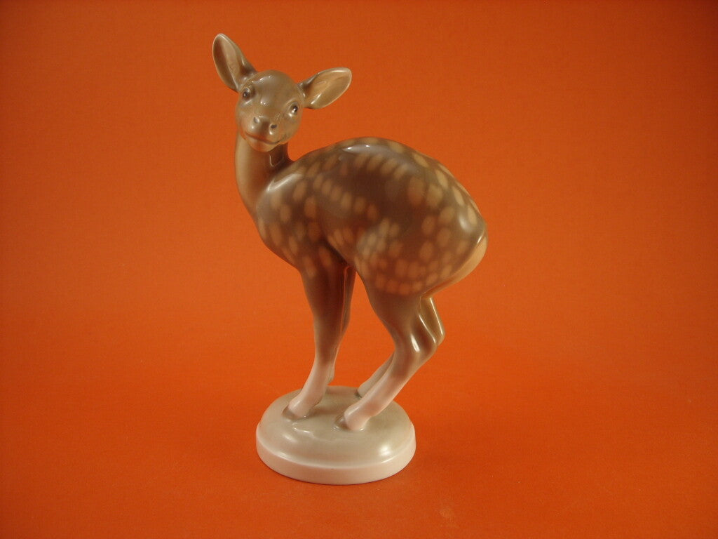 Bing&Grondahl Statuina in "Cerbiatto in Piedi" Cod 1929 porcellana dipinta a mano, 18 cm