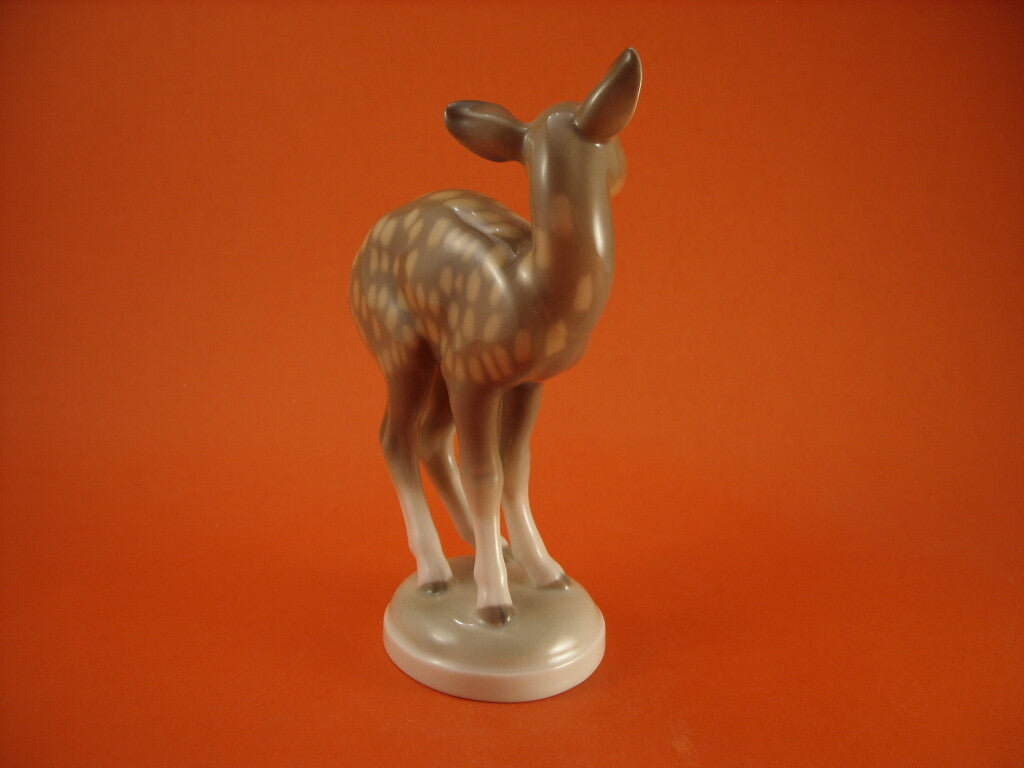 Statuina in "Cerbiatto in Piedi" Cod 1929 porcellana pezzo da collezione, 18 cm