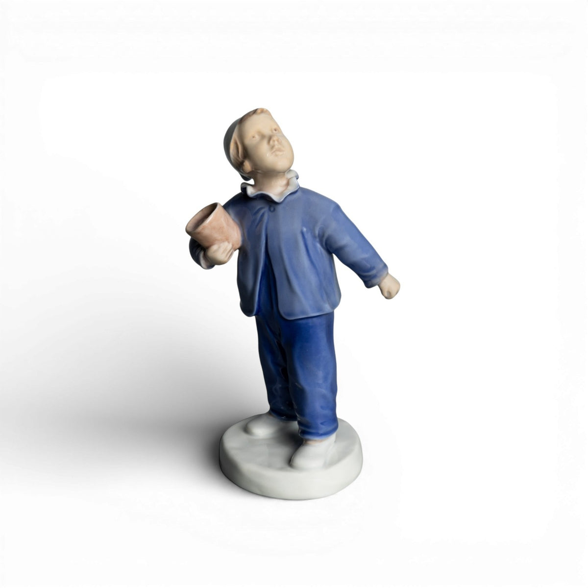 Bing&Grondahl Statuina in "Chi sta Chiamando?" Cod 2251 porcellana dipinta a mano, 16 cm
