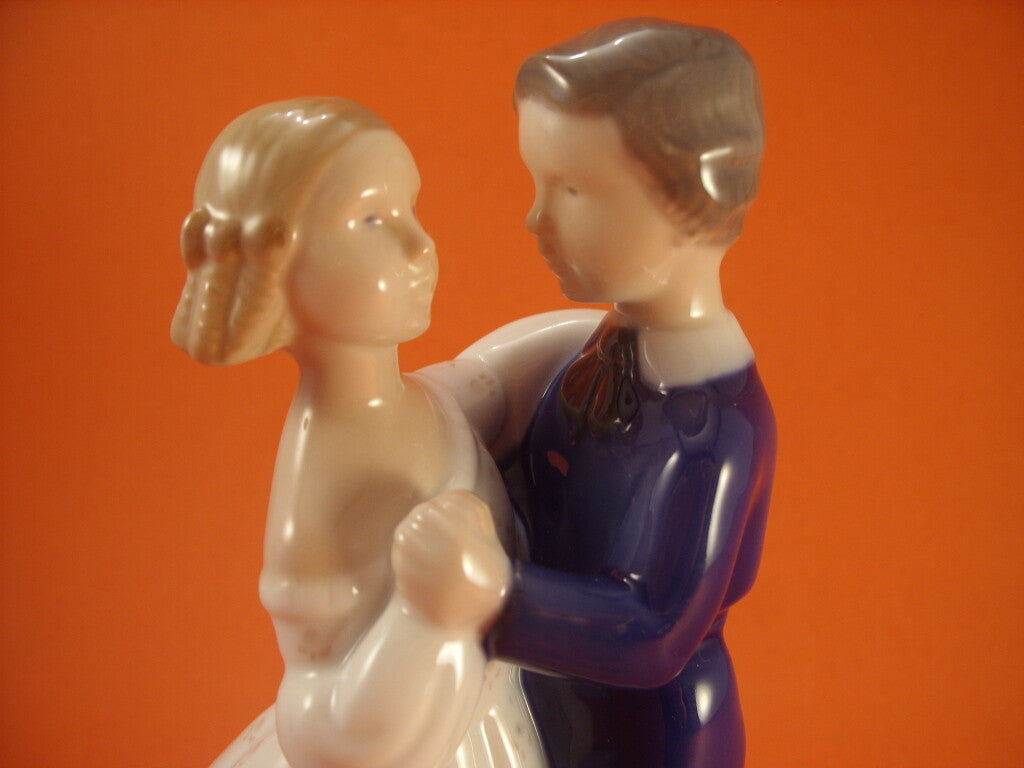 Bing&Grondahl porcellana Statuina in "Coppia di Ballerini" Cod 2385 d'antiquariato, 21 cm