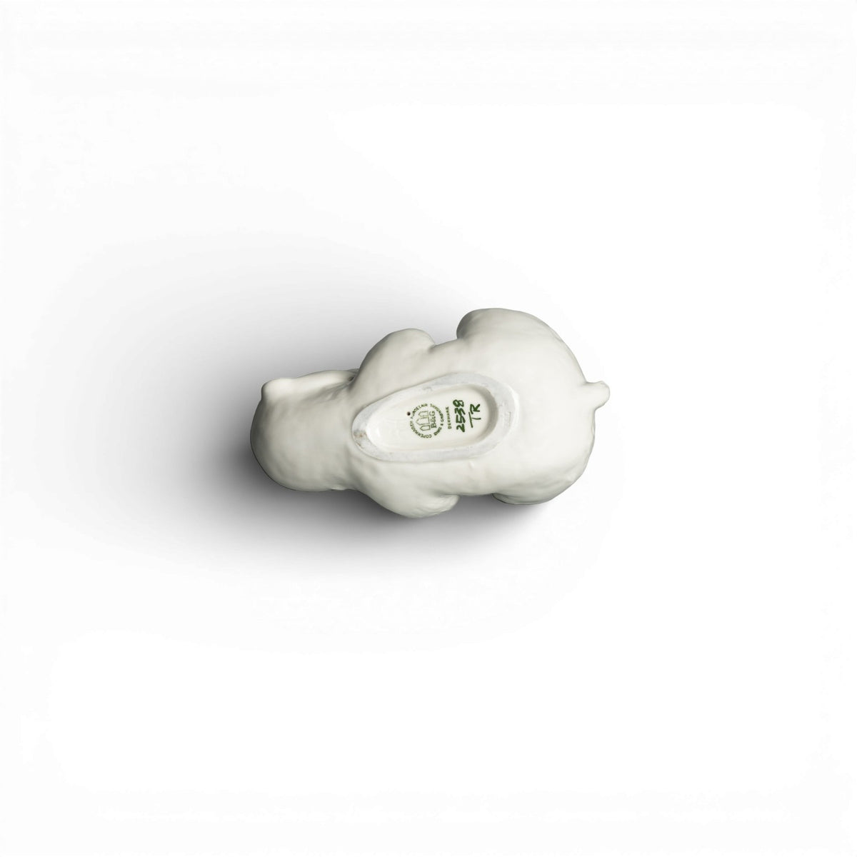 Statuina in "Cucciolo di Orso Polare" Cod 2538 porcellana pezzo raro da collezione, 9 cm