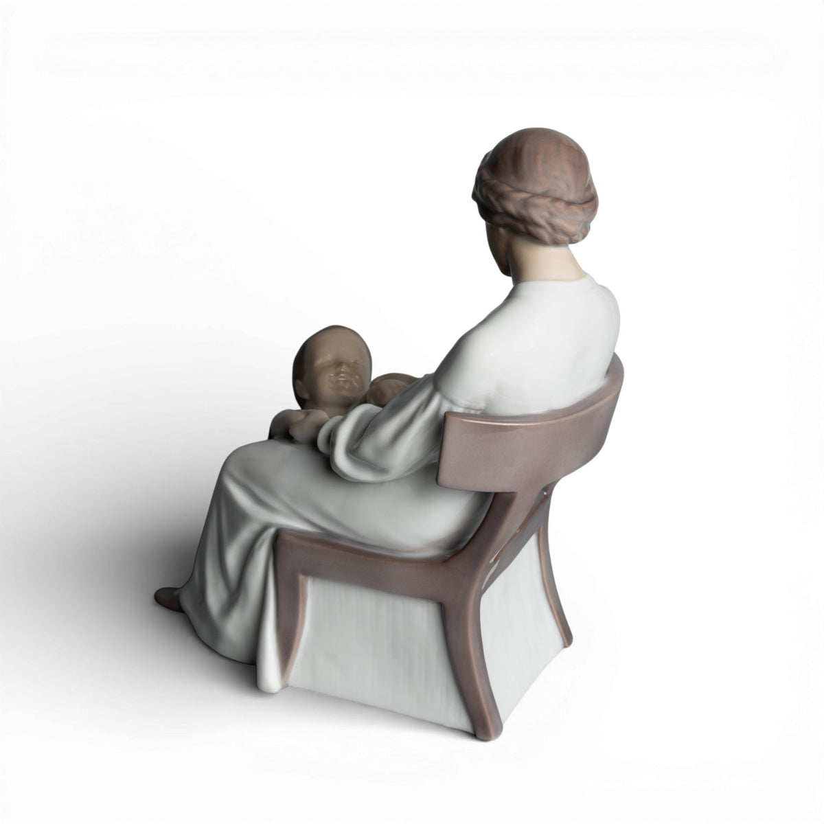 Bing&Grondahl Statuina in "Dickie's Mama" Cod 1642 decorazione porcellana da collezione, 22 cm