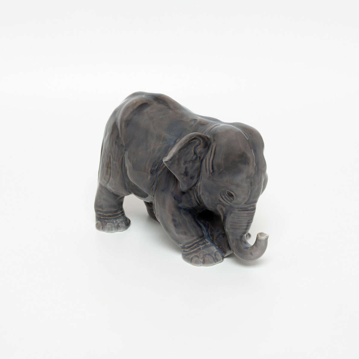 Statuina in "Elefante" Cod 2575 porcellana pezzo raro da collezione, 12 cm