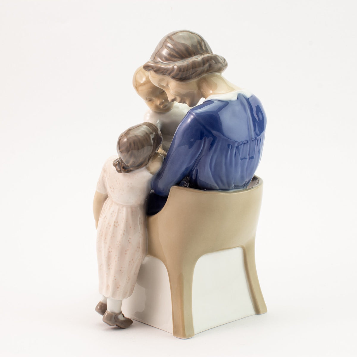 Bing&Grondahl Statuina in "Famiglia Felice" Cod 2262 decorazione porcellana da collezione, 20 cm