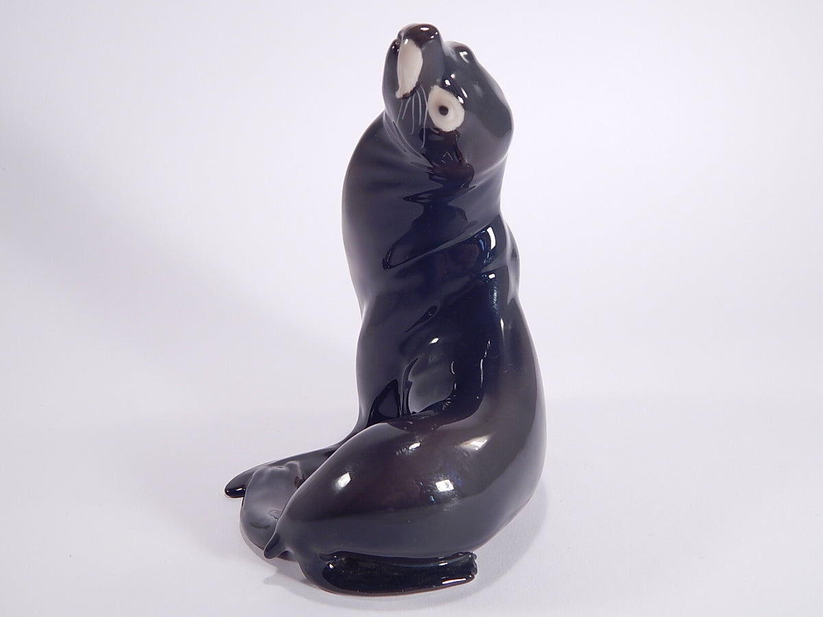 Statuina in "Foca" Cod 1733 Bing&Grondahl porcellana autentica, 17 cm