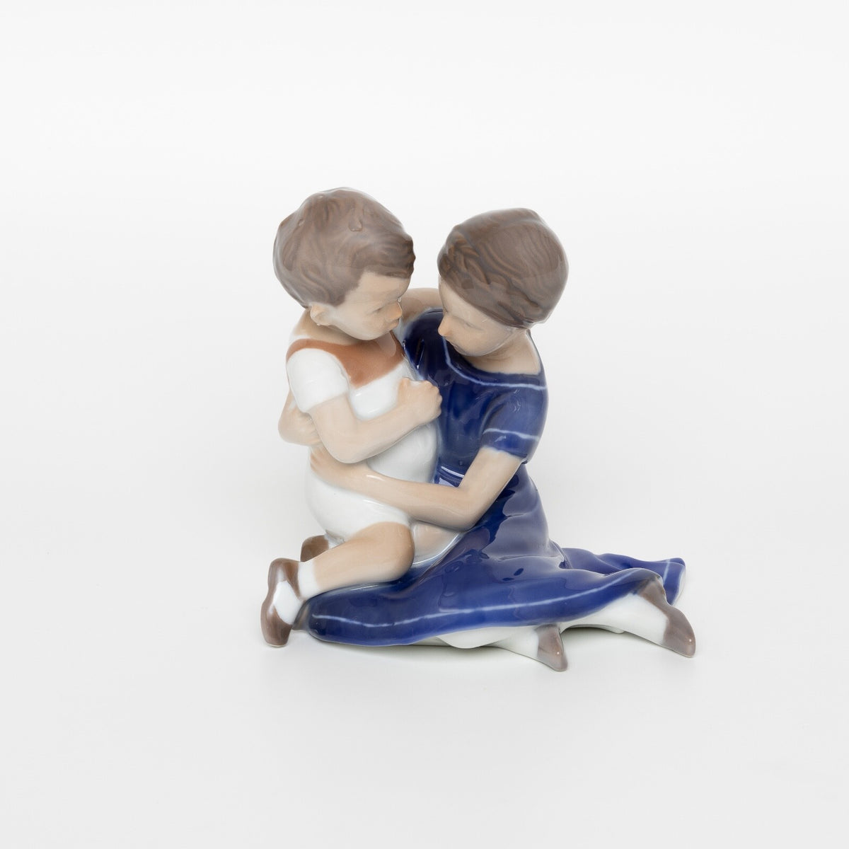 Bing&Grondahl Statuina in "Fratello e Sorella" Cod 1568 porcellana dipinta a mano, 12 cm