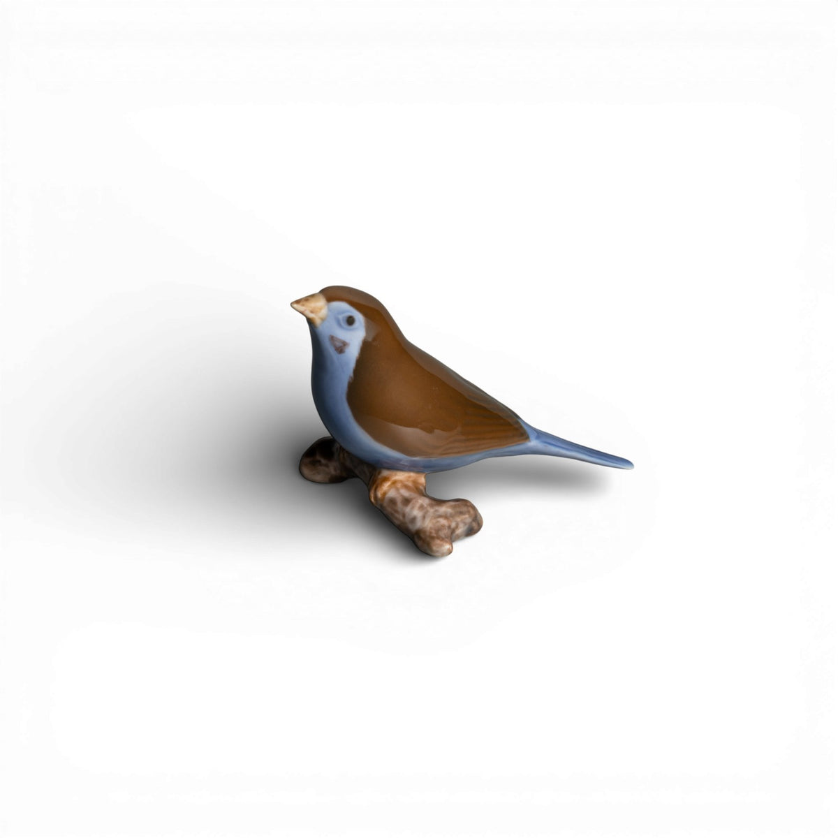 Bing&Grondahl Statuina in "Fringuello" Cod 2242 porcellana dipinta a mano, 8 cm