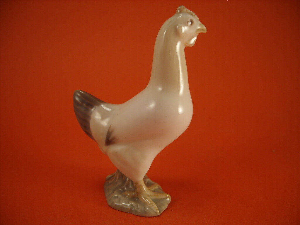 Statuina in "Gallina" Cod 2193 Bing&Grondahl porcellana autentica, 11 cm